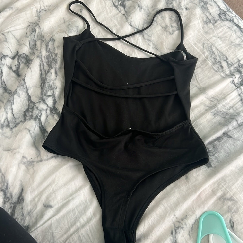 Windsor open back black body suit size m - Picture 3 of 3